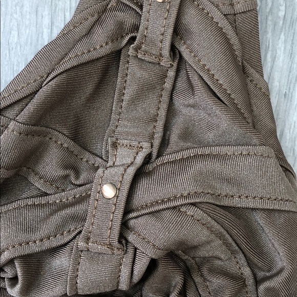 Triangle top - Picture 3 of 4